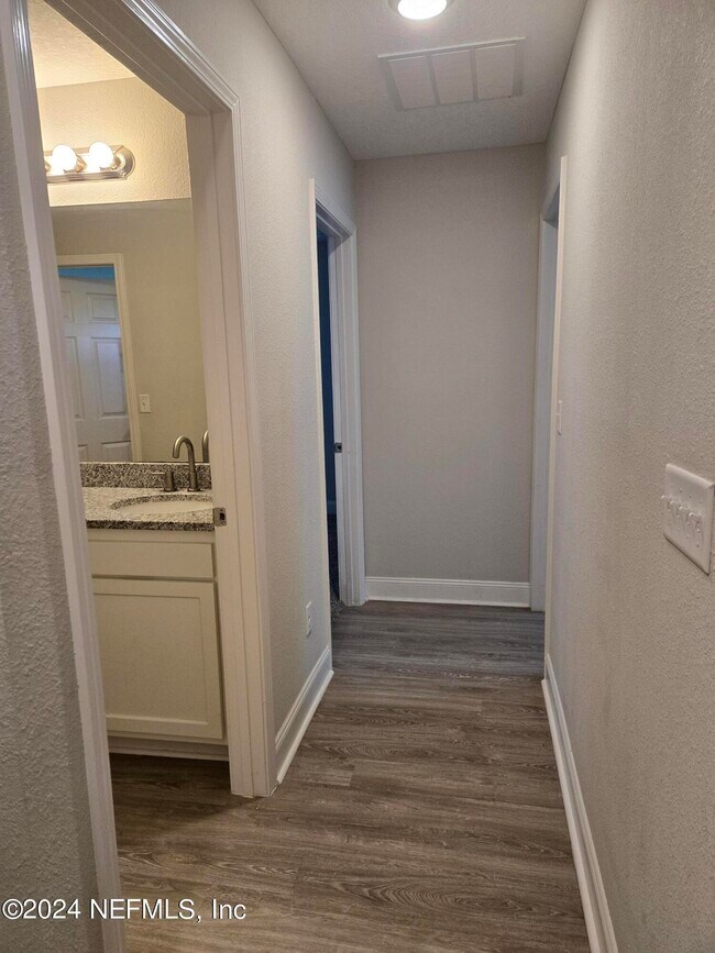 Building Photo - 8516 April St