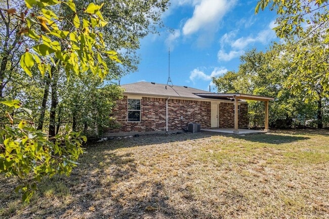 Building Photo - 211 Caddo St