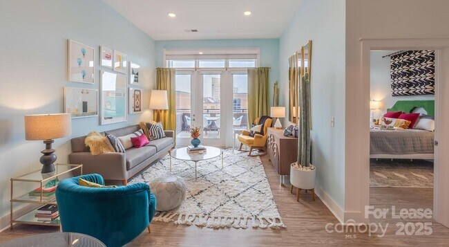 Building Photo - 650 E Brooklyn Vlg Ave