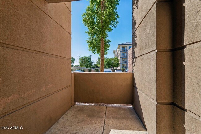 Building Photo - 1701 E Colter St