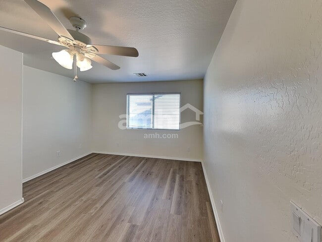 Building Photo - 2759 N 106th Ln