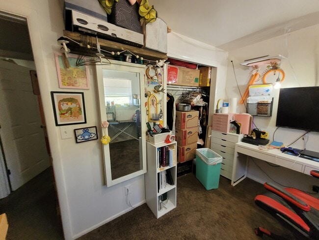 Building Photo - 359 S 150 W