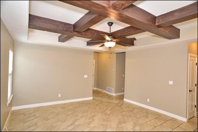 Building Photo - 3744 Loma Adriana