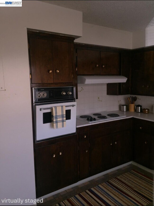 Building Photo - 954 F St