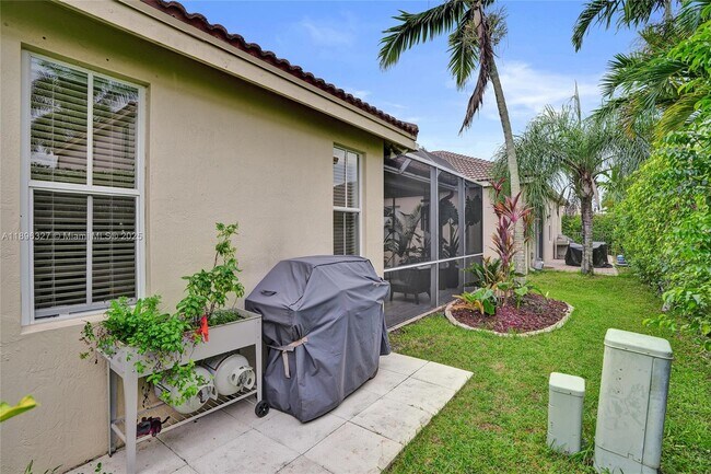 Building Photo - 1725 Winterberry Ln