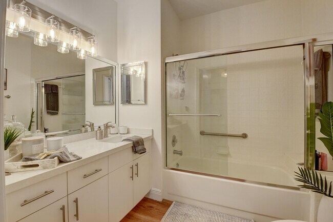 Building Photo - 9892 Summerbrook Terrace