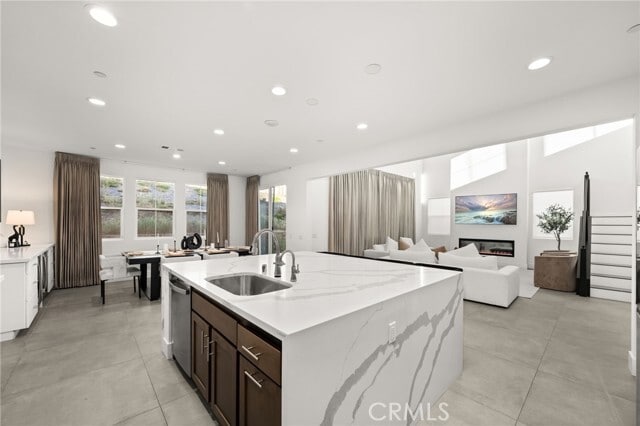 Building Photo - 11401 W Serrano Sq