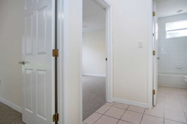 Building Photo - 7117 Strand Cir