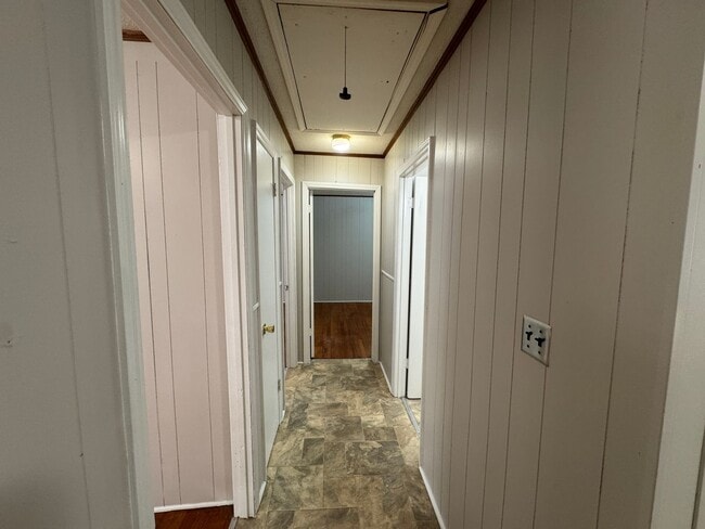 Building Photo - Available to Show