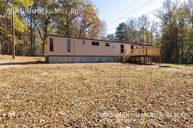 Building Photo - Mobile home on leafy lot in Hillsborough