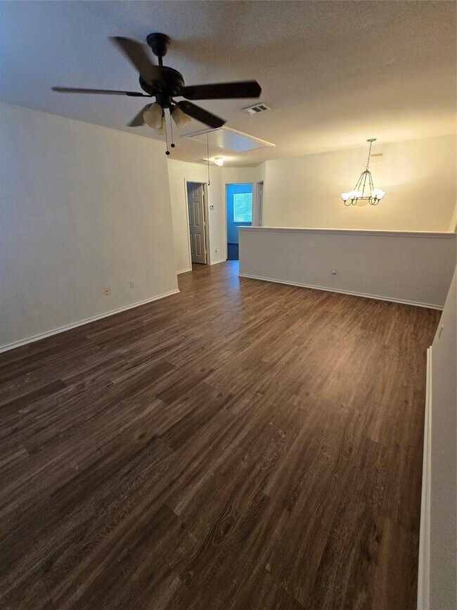 Building Photo - 11909 Big Sky Dr