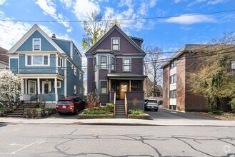 Building Photo - 14 Hubbard Ave