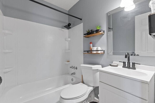 Building Photo - 6522 Baldoon Dr