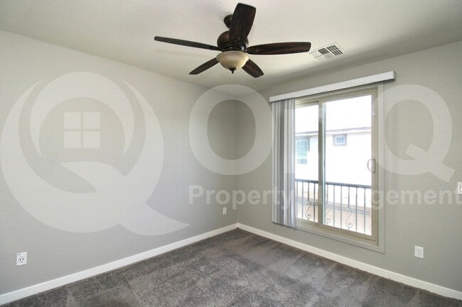 Building Photo - 2736 S Cavalier Dr