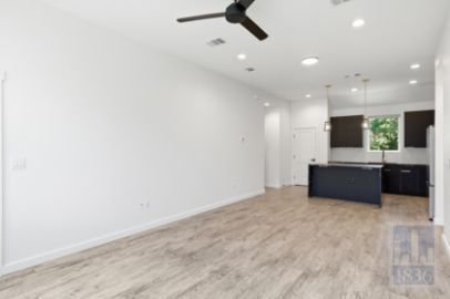 Building Photo - 505 Thelma Dr