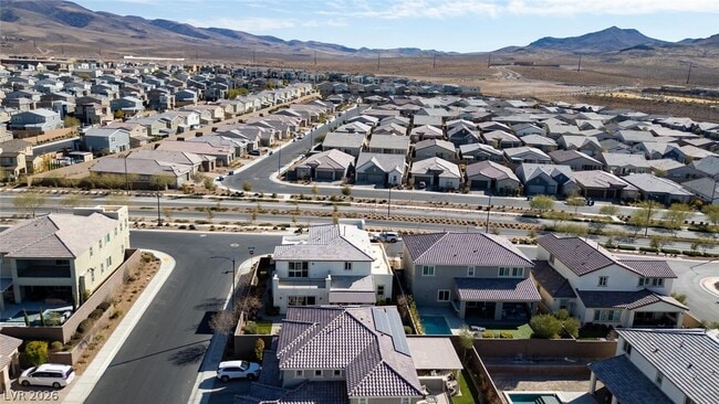 Building Photo - 3372 Dalmore St