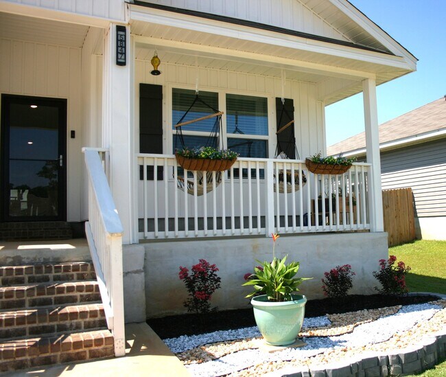 Building Photo - 5847 Belmont Stakes Rd