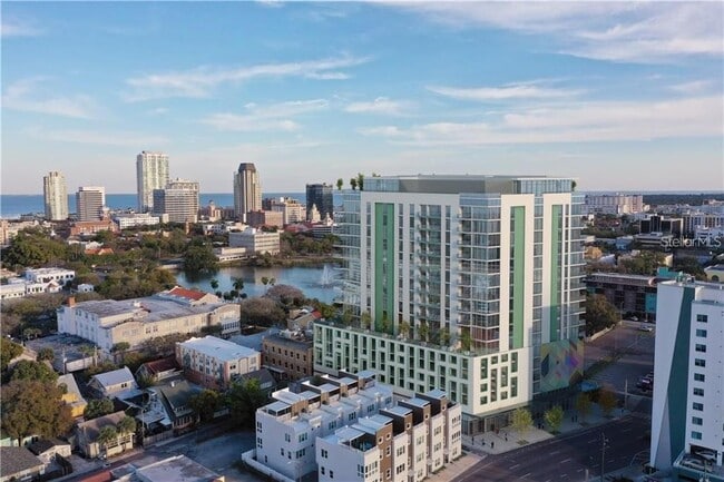 Building Photo - 777 3rd Ave N