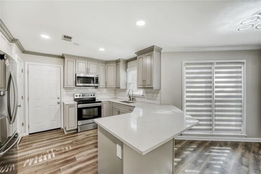 Building Photo - 532 Smithstone Trace SE
