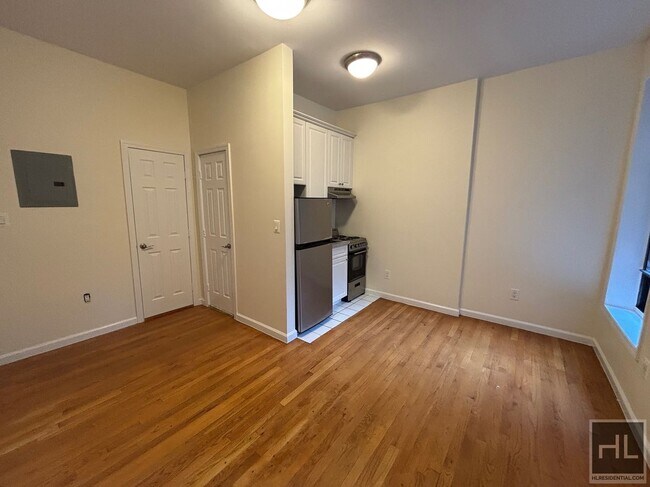 Building Photo - WEST 72 STREET