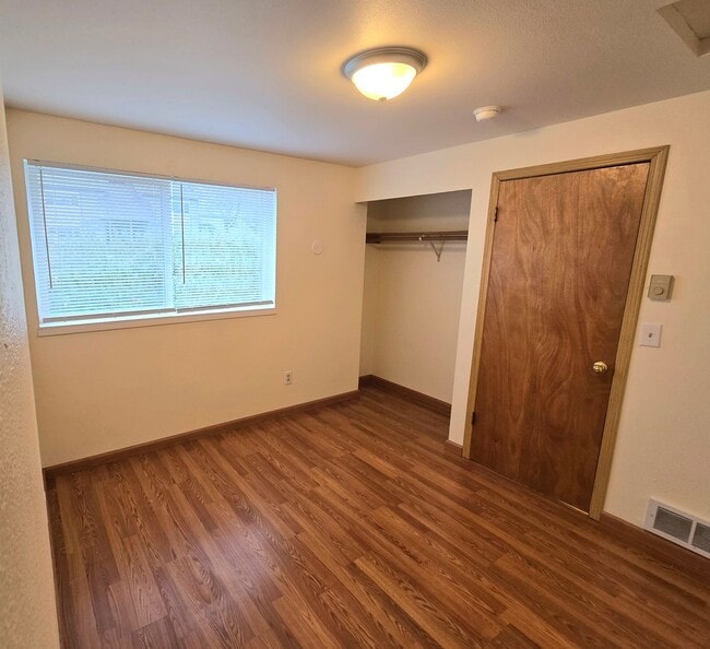 Building Photo - 2 Bedroom 2 Bath Home in Stanwood!