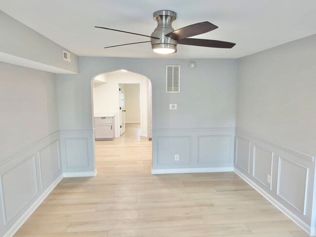 Building Photo - OLD TOWN ALEXANDRIA - MINUTES TO METRO AND PENTAGON