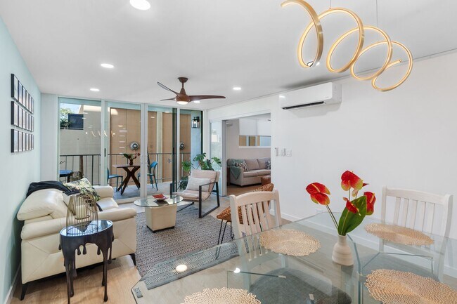 Building Photo - Waikiki Beach Gem- Fully Furnished 2BR/2BA...