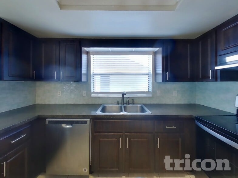 Building Photo - 9413 Barnstead Ln