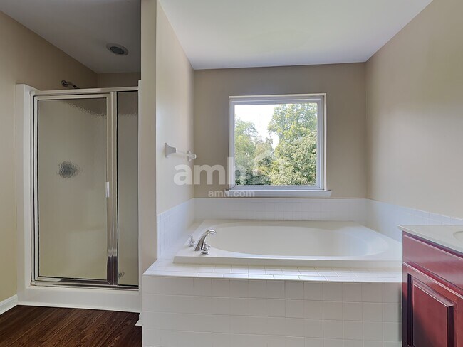 Building Photo - 1081 Riverwalk Ct