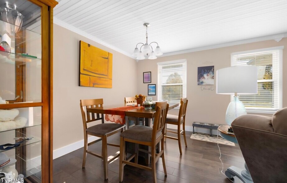 Building Photo - 2916 Newbern Dr