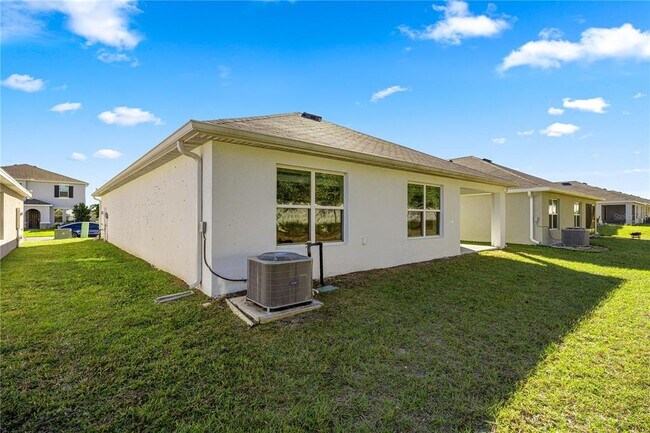 Building Photo - 8748 SW 49th Cir