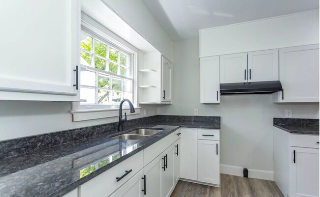 Building Photo - 1523 44th St Ensley