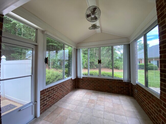 Building Photo - 4700 Ludwell Branch Ct