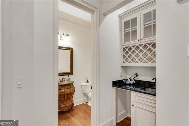 Building Photo - 5861 Yoshino Cherry Ln NE