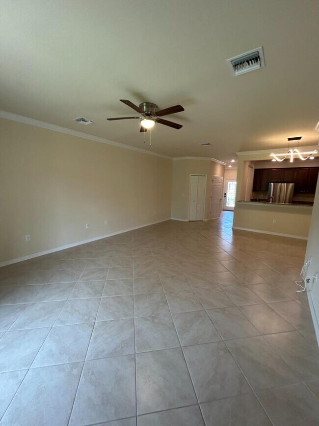 Building Photo - 7232 Ketch Pl