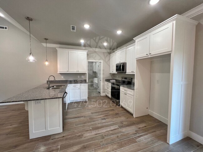 Building Photo - Single-Family Home- Bella Vista- Spacious ...