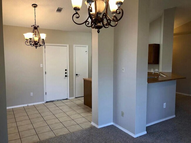 Building Photo - 6500 Jennings Dr
