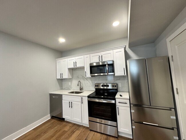 Building Photo - 1709 S 22nd St