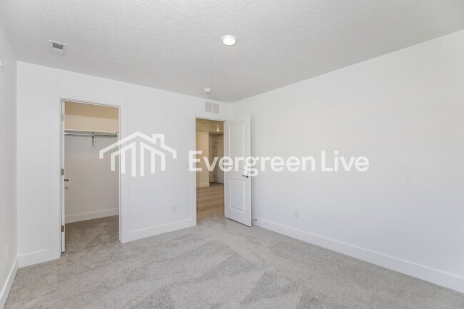 Building Photo - 15164 Cumulus Way