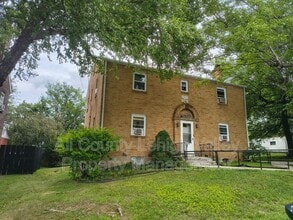 Building Photo - 15 N Jerome St