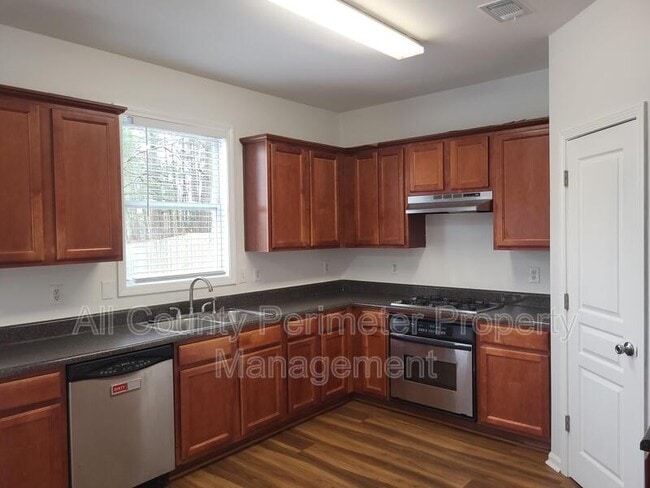 Building Photo - 4231 Suwanee Brook Ct