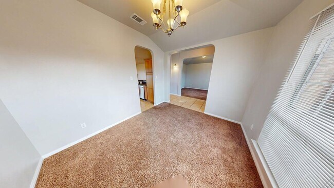 Building Photo - 601 Cattail Cir