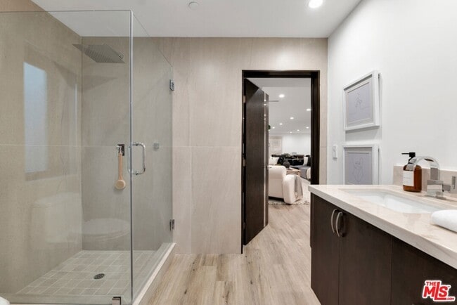 Building Photo - 3116 Elvido Dr