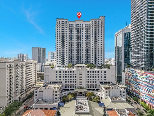 Building Photo - 999 SW 1st Ave