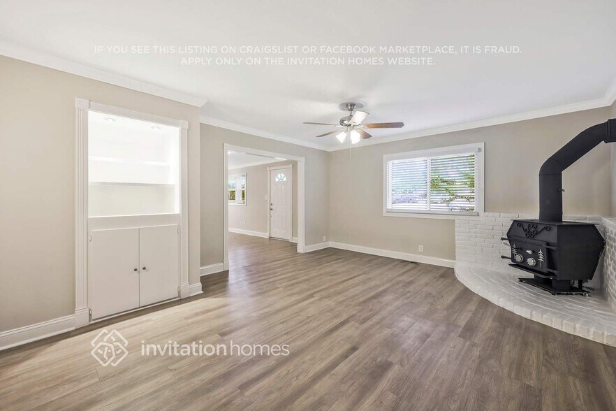Building Photo - 890 Idlewild Dr