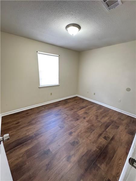 Building Photo - 122 Walz Cir