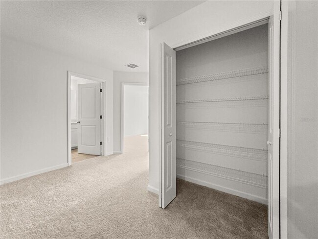 Building Photo - 3534 SE 37th Ct