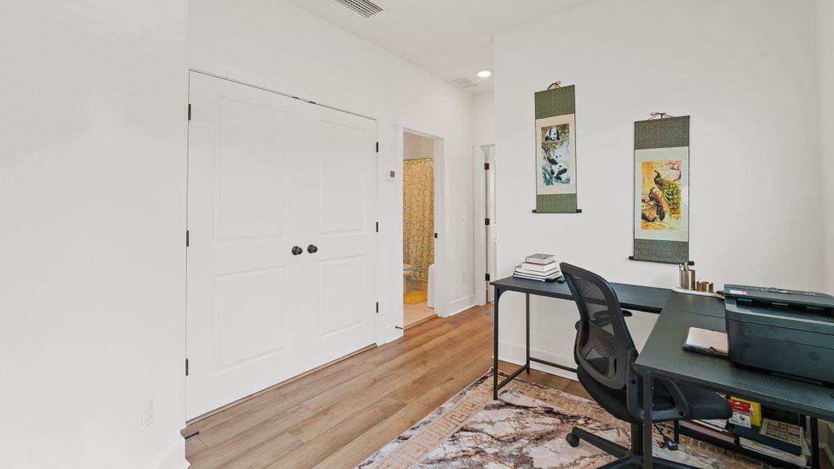 Building Photo - 11103 Quantum Ct