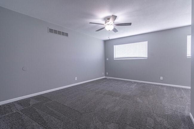 Building Photo - 7700 N Ballew Rd