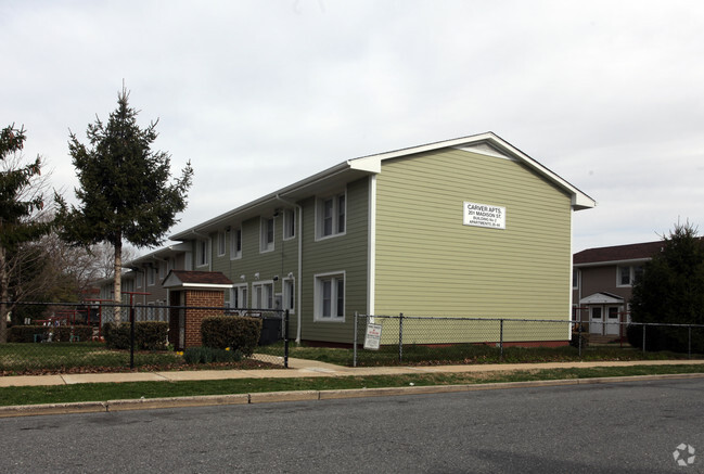 Building Photo - Carver Apartments